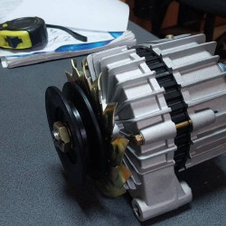 Генератор Донг фенг 240/244/ Xingtai 220/ FOTON /JINMA 240/244. (14V, 350W. 2JF200 )